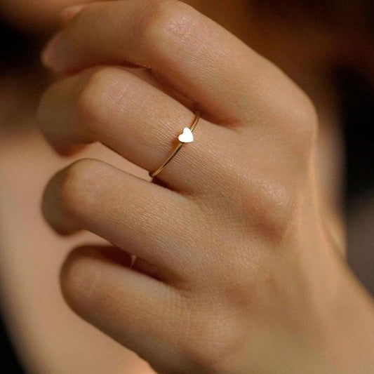 18K Gold Heart Ring – Pure Love in Minimal Form - Noora & Co.