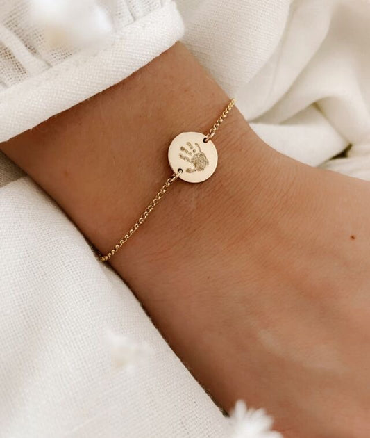 18K Gold Round Bracelet