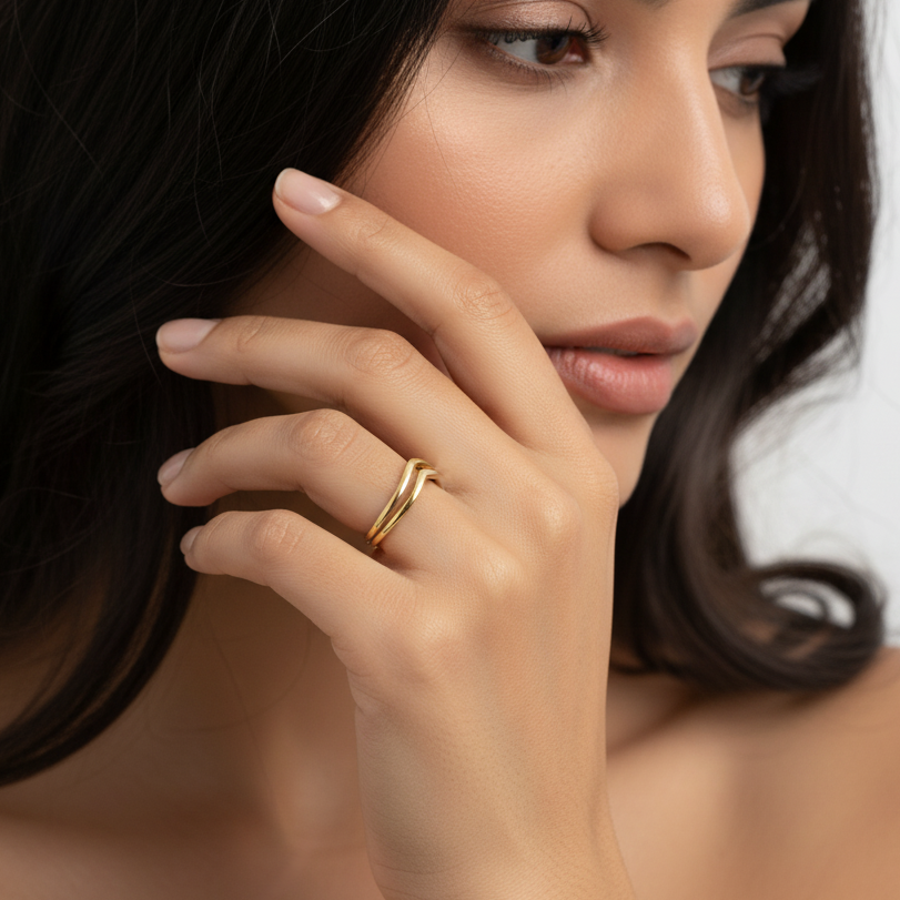 18K Gold V Ring – Bold Simplicity in Perfect Balance - Noora & Co.