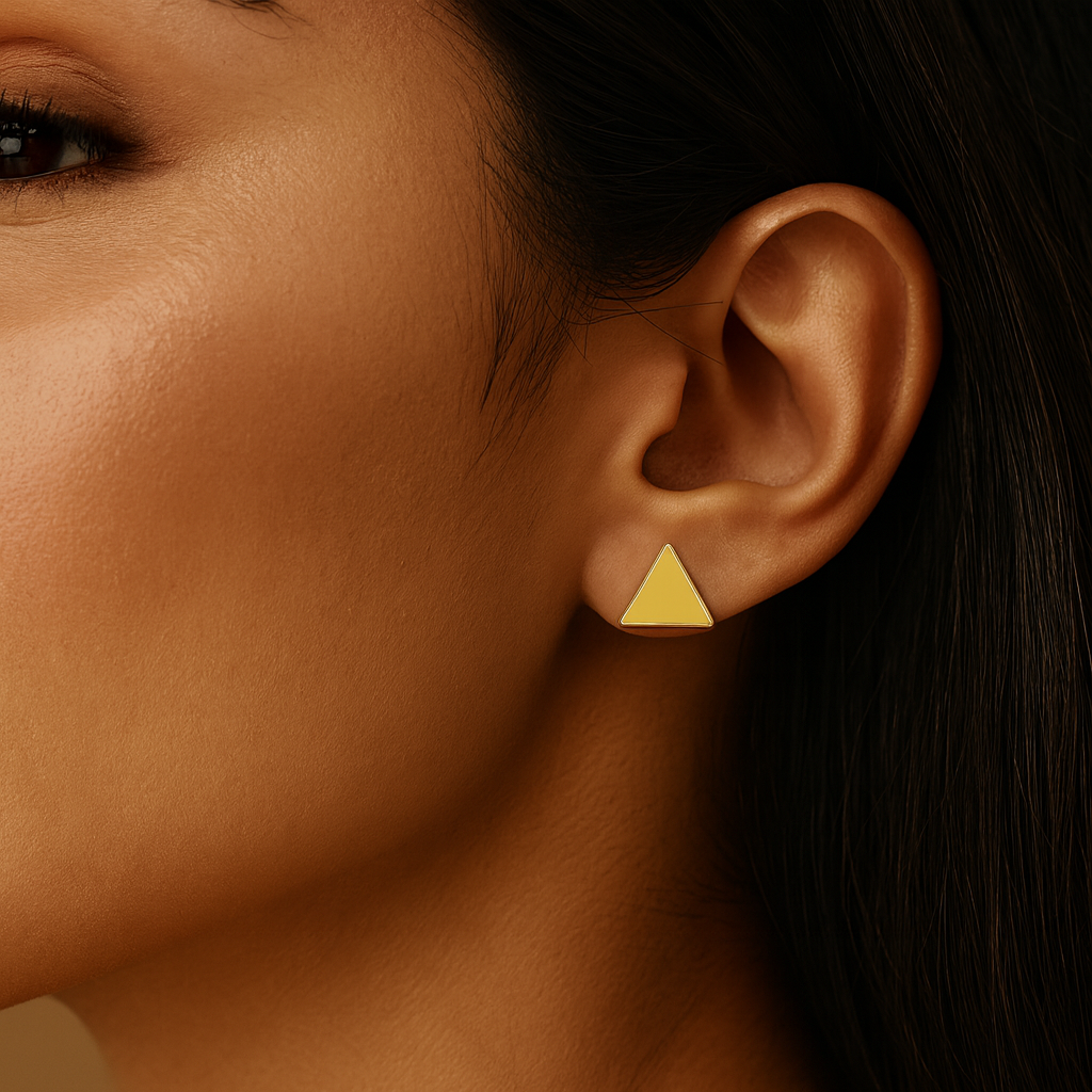 18K Gold Triangle Earring - Noora & Co.
