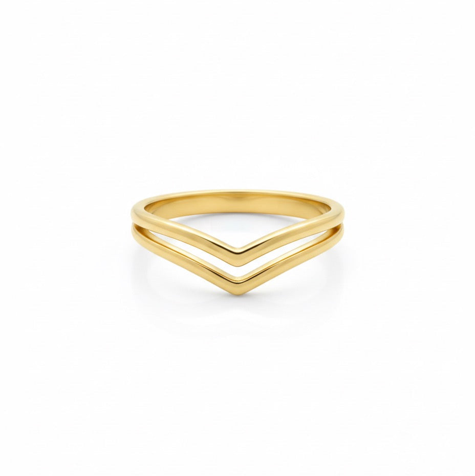 18K Gold V Ring – Bold Simplicity in Perfect Balance - Noora & Co.